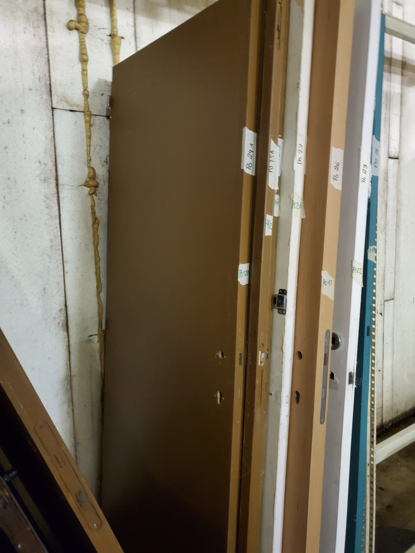 Porte bois pleine (PO23A-B)