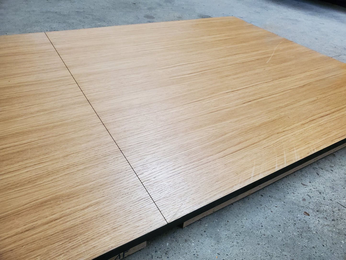 132m2 de dalles de plancher en chêne