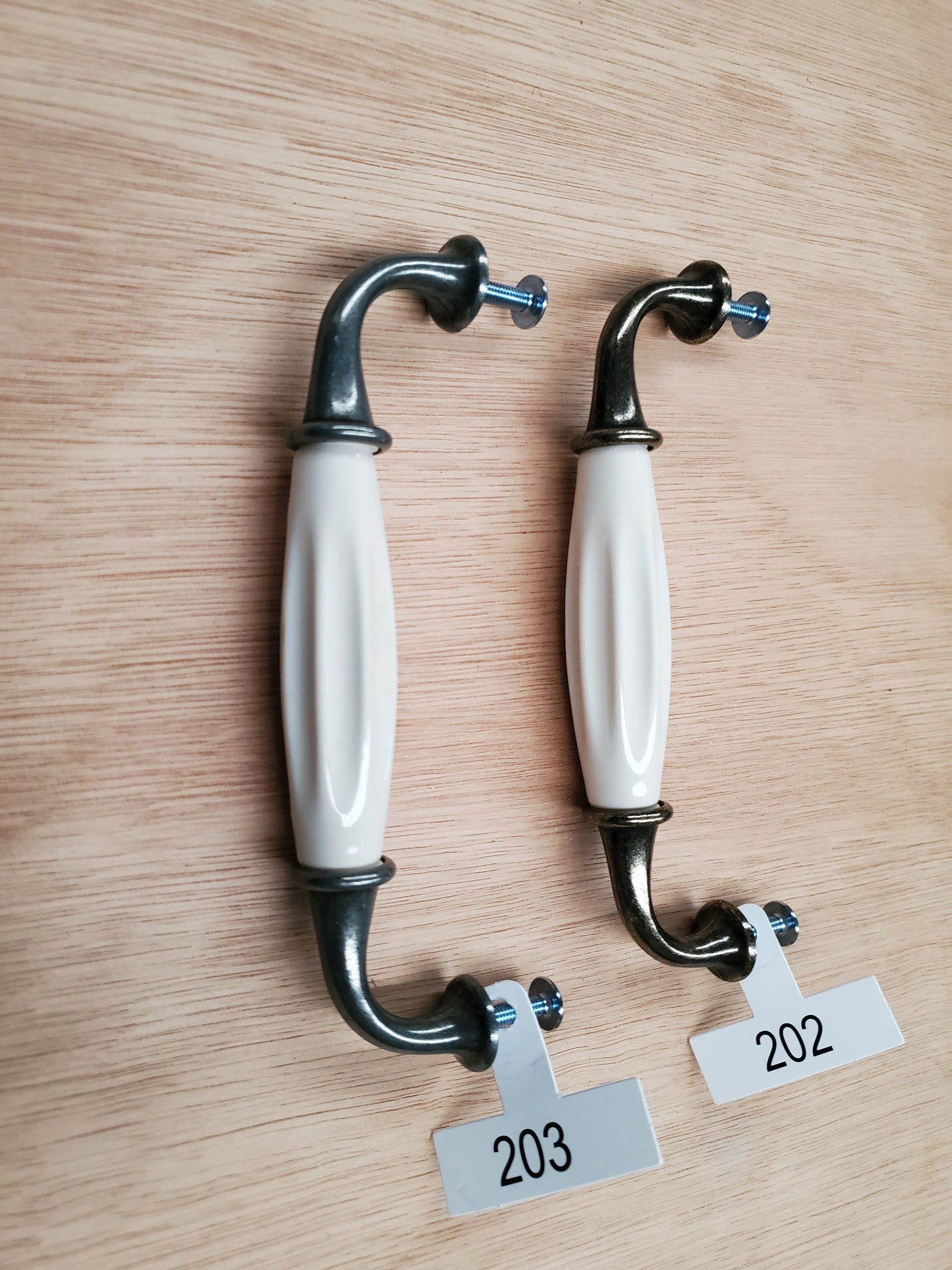 Poignée - 126 mm (QU202)