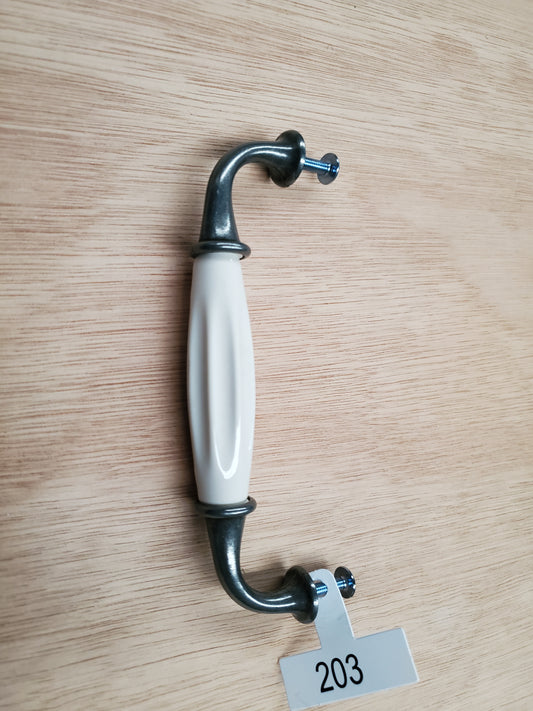 Poignée - 126 mm (QU203)