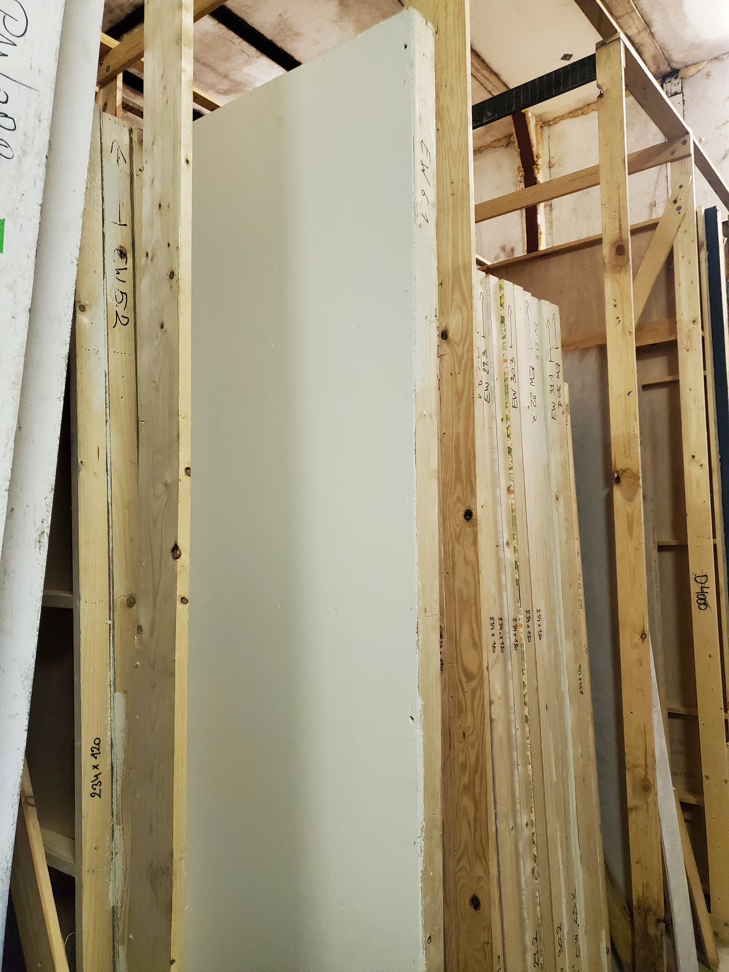 19 Feuilles décors / Panneau sur châssis - bois (234 x 120 x 5)