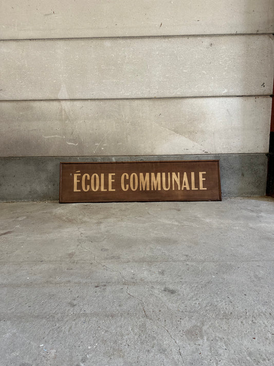 Enseigne "école communale"