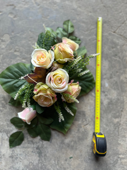 Gerbe de fleurs artificielles