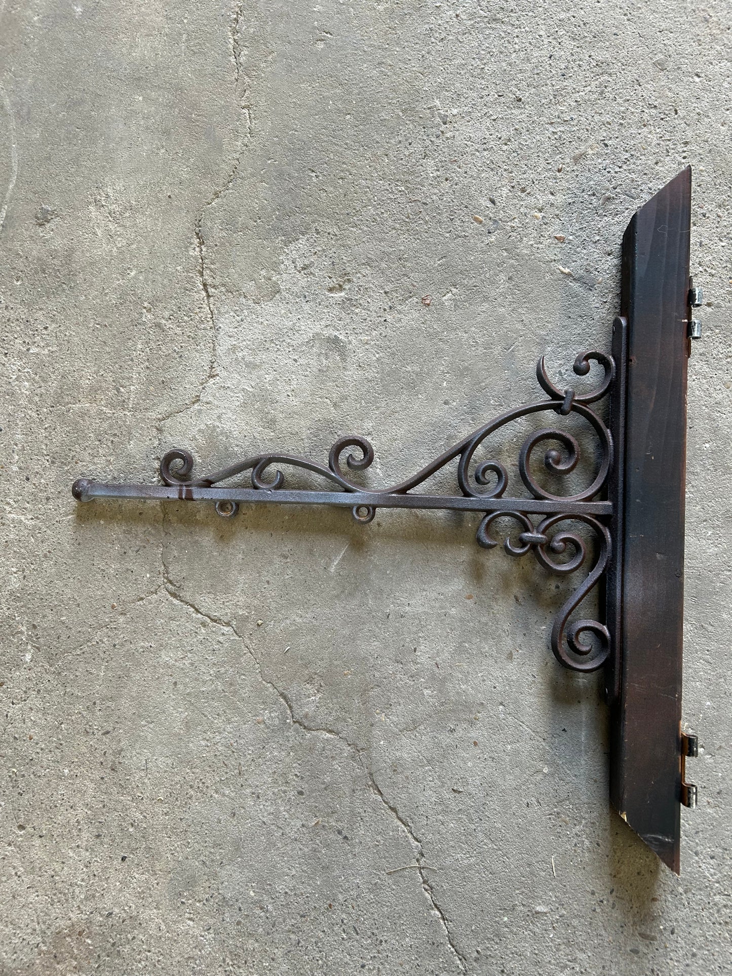 Porte-enseigne ferronnerie
