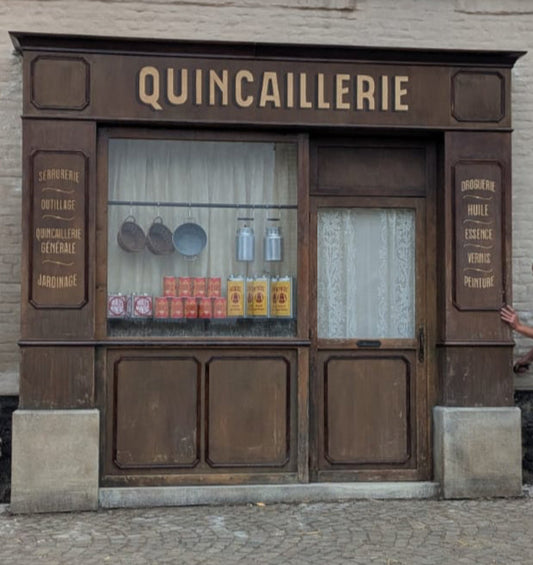 Façade de quincaillerie