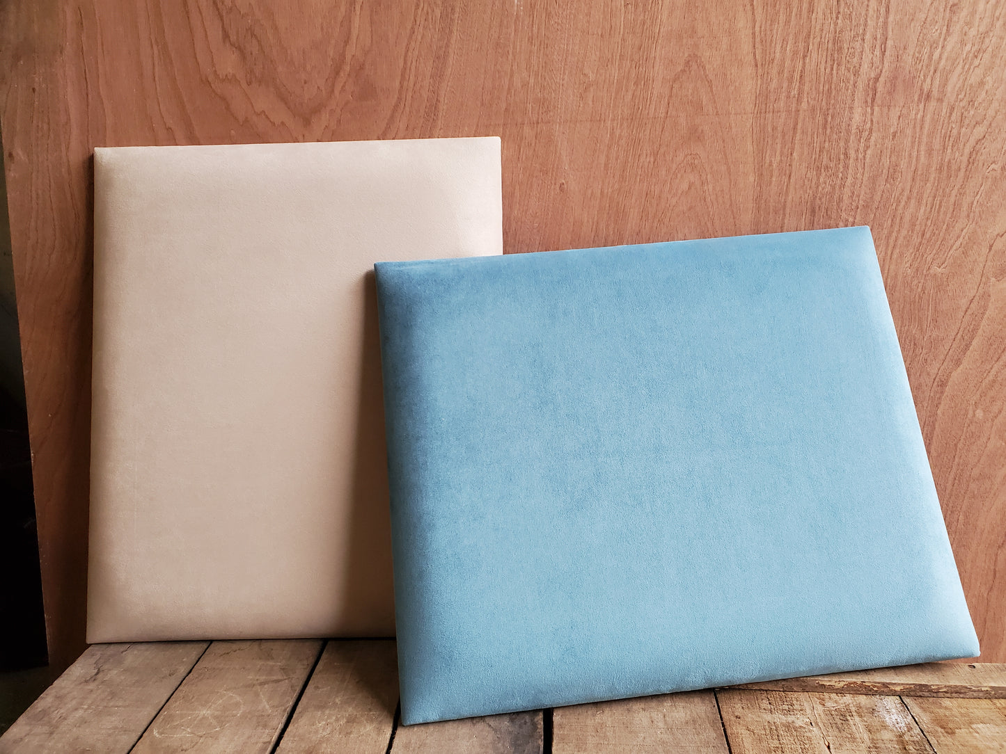 Coussins muraux beige