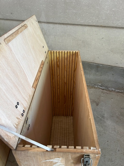 Caisses de transport en bois de différentes dimensions