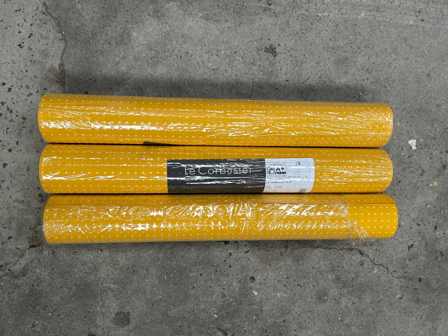 Papier peint intissé Arte - Le Corbusier - Dots - Jaune Soleil (31022)